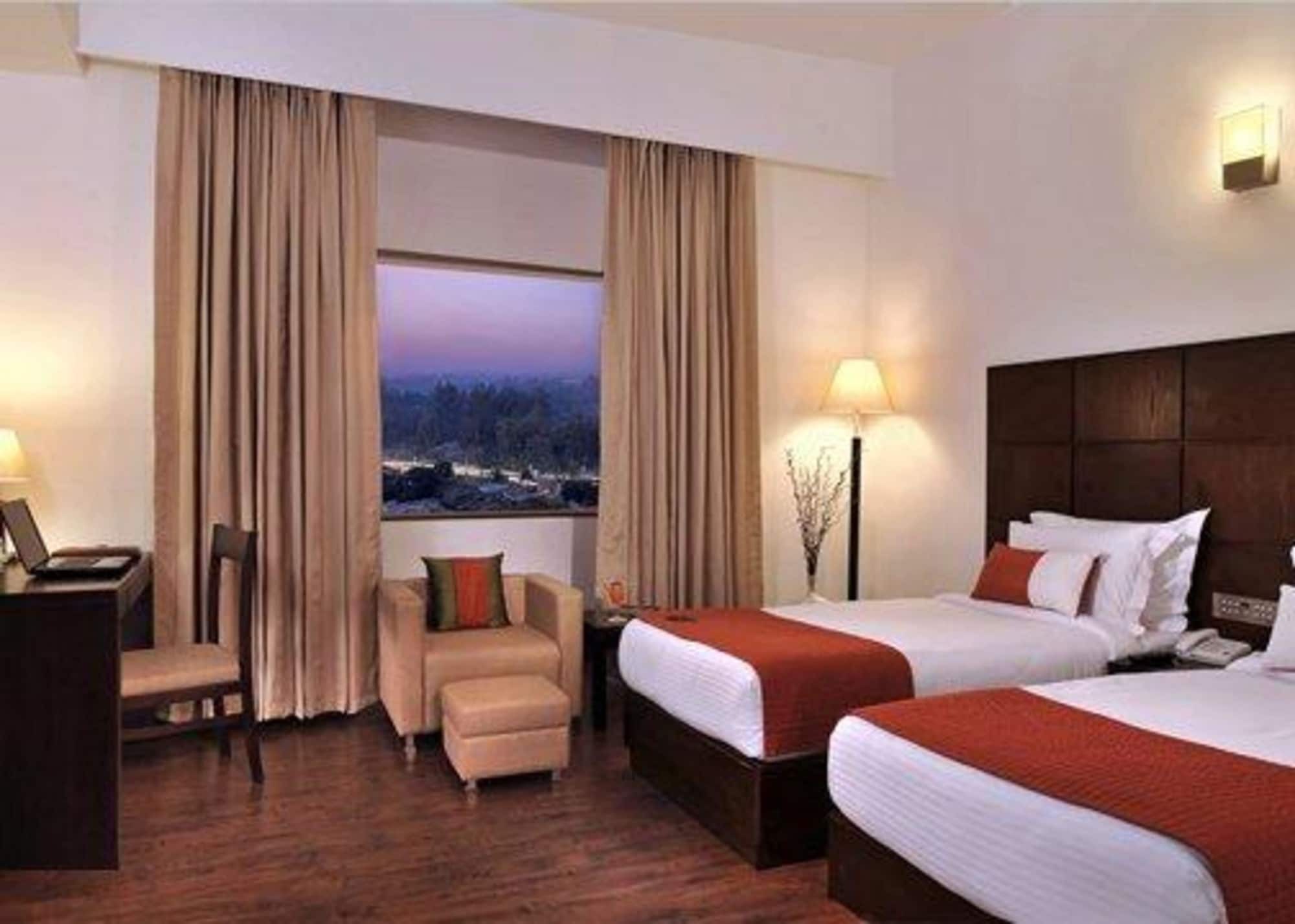 Comfort Inn Tulip Heights Bathinda Chambre photo